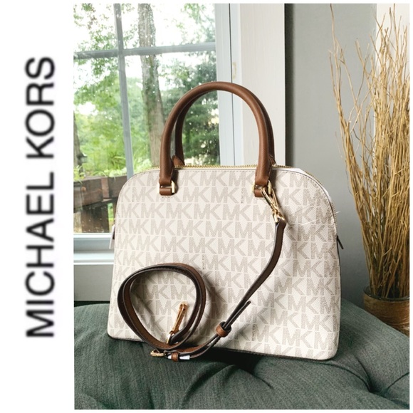 NWT authentic MK large monogram Cindy Dome vanilla - Picture 3 of 6